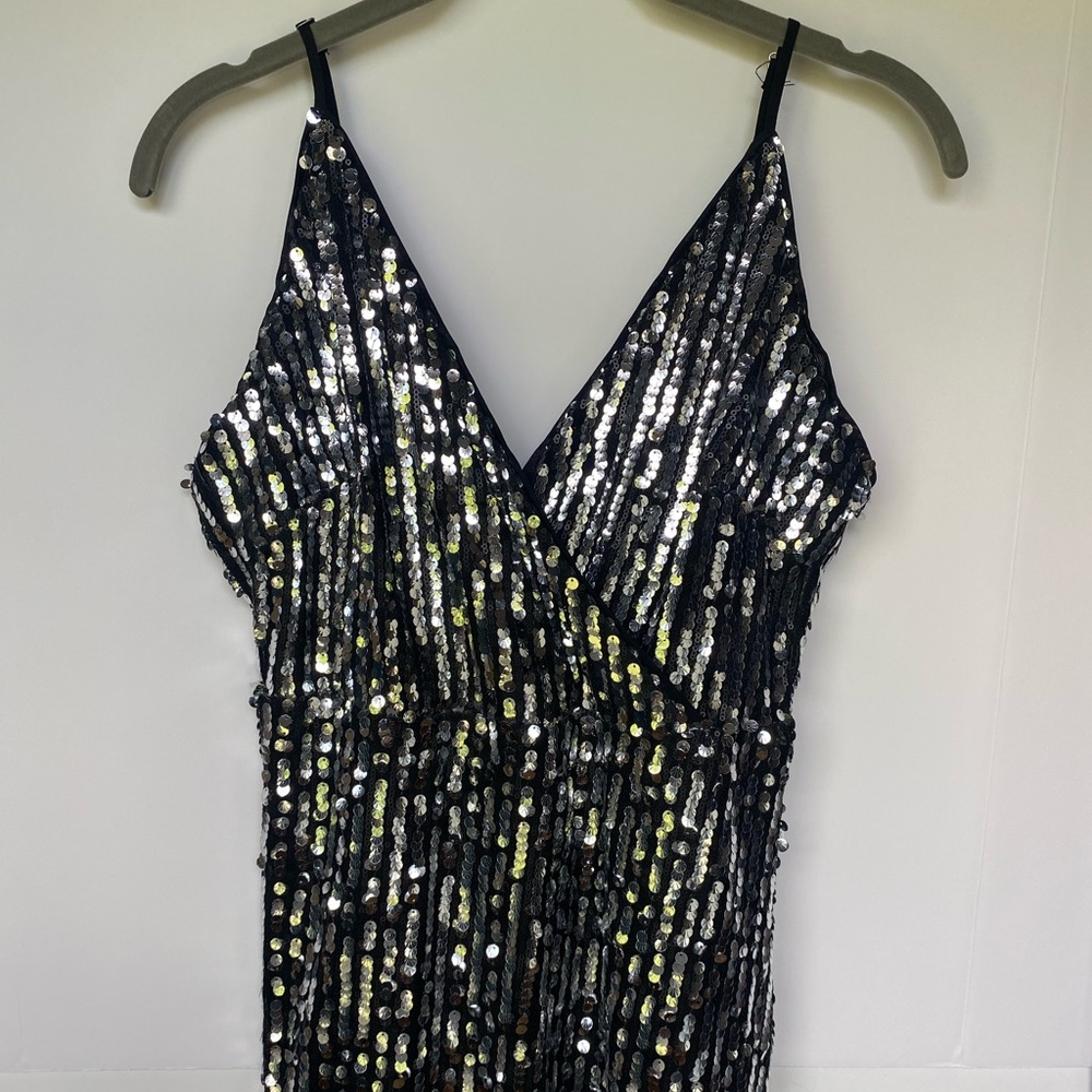Women’s Lulu’s Gray & Gold Sequin Dress